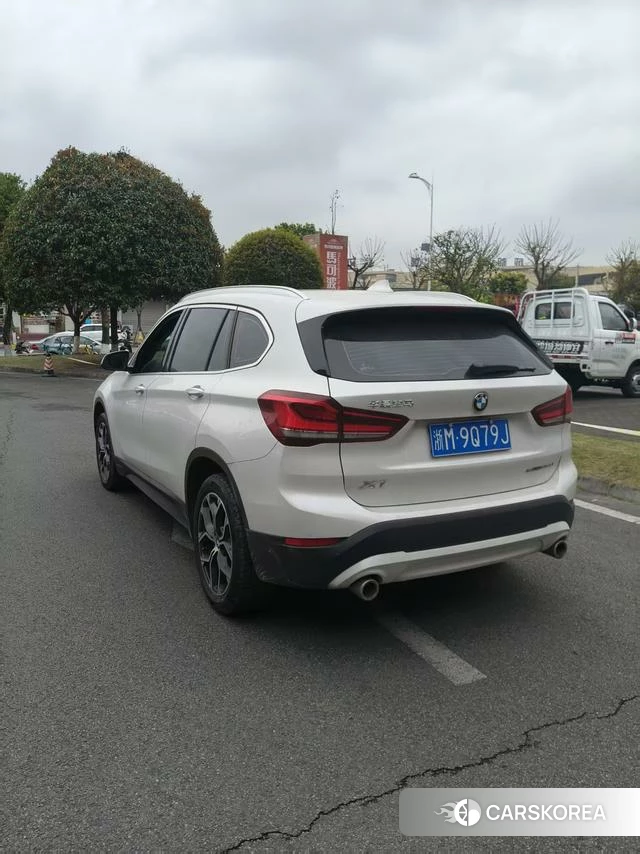 BMW X1 id 4257296 из Китая 9