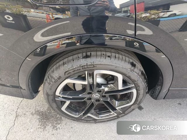 Volkswagen Tiguan L id 4261392 из Китая 12