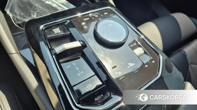 BMW 5 Series (G60) id 3952526 из Кореи 12