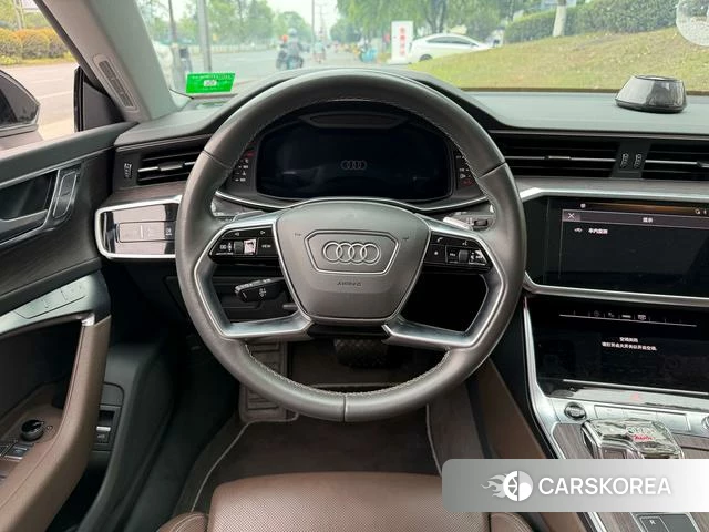 Audi A7L id 4336191 из Китая 12