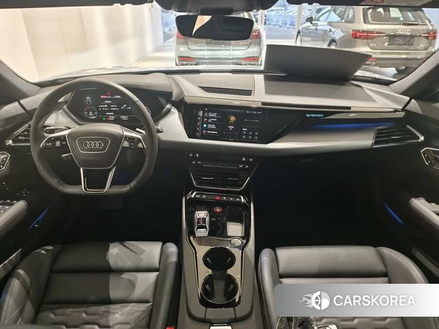 Audi e-tron GT id 4208386 из Китая 9