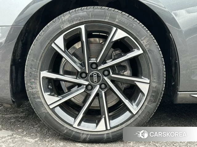 Audi A4L id 4275930 из Китая 22