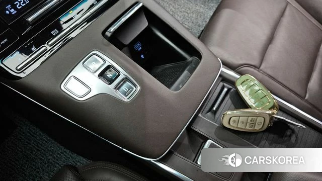 Hyundai The New Grandeur IG Hybrid id 3935010 из Кореи 19