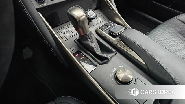 Lexus New IS300 id 4765183 из Кореи 30