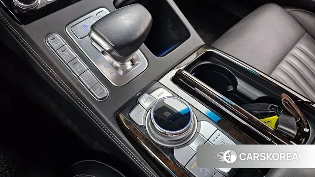 Genesis G90 id 3622417 из Кореи 19