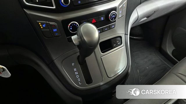 Hyundai The New Grand Starex id 3834485 из Кореи 19