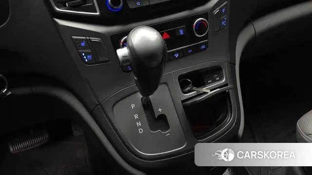 Hyundai The New Grand Starex id 3754563 из Кореи 19