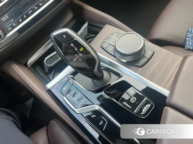 BMW 5 Series (G30) id 2885671 из Кореи 19