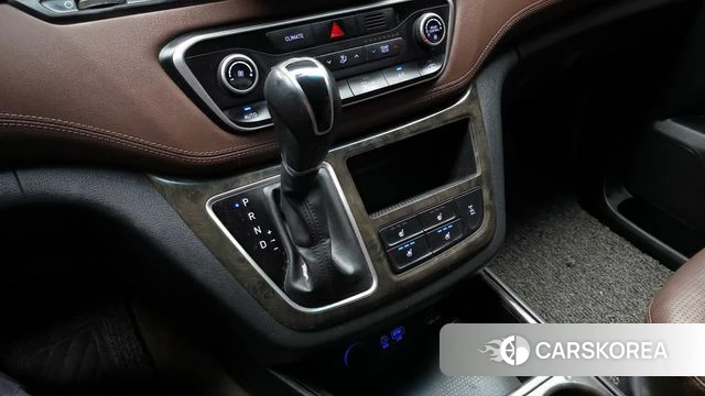 Hyundai The New Grand Starex id 4246087 из Кореи 29