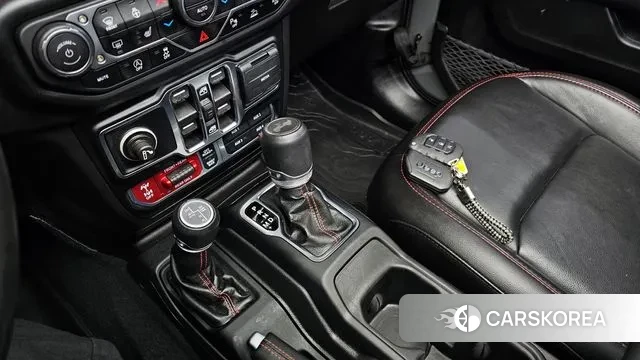 Jeep Wrangler (JL) id 3043463 из Кореи 19