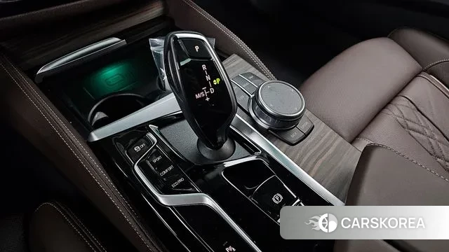 BMW 5 Series (G30) id 3439051 из Кореи 19