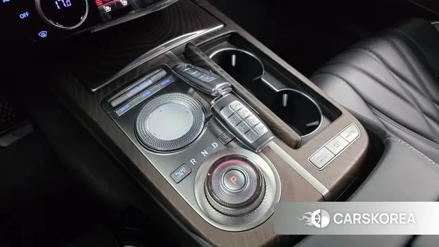 Genesis Electrified G80 (RG3) id 3508772 из Кореи 19