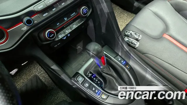 Hyundai Veloster (JS) id 2844715 из Кореи 19