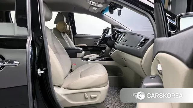 Kia The New Carnival id 3737145 из Кореи 19