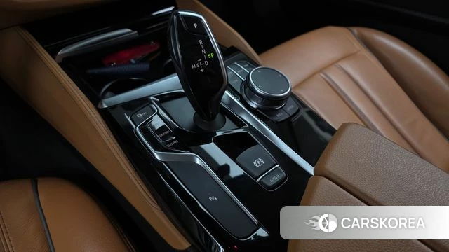 BMW 5 Series (G30) id 4918961 из Кореи 32