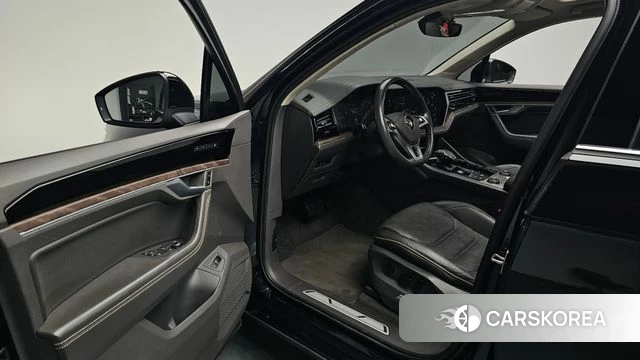 Volkswagen Touareg 3rd generation id 4794317 из Кореи 35