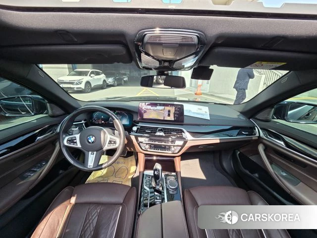 BMW 5 Series (G30) id 3841965 из Кореи 19