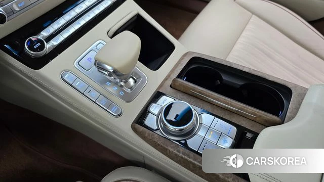 Genesis G90 id 4872638 из Кореи 31