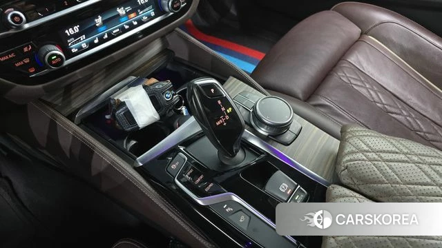 BMW 5 Series (G30) id 4918926 из Кореи 19