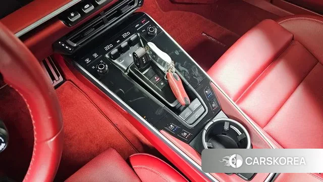 Porsche 911(992) id 3746565 из Кореи 19