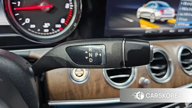 Mercedes-Benz E-Class W213 id 3541182 из Кореи 19