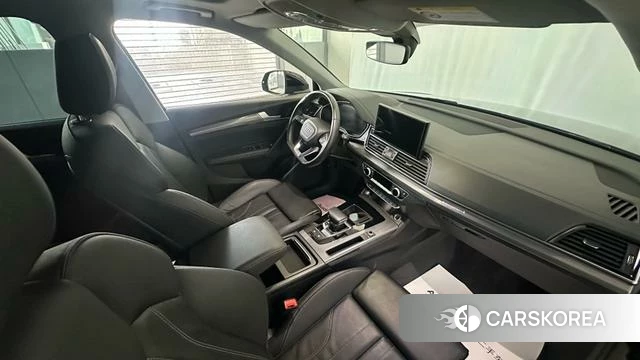 Audi Q5L id 4207941 из Китая 17