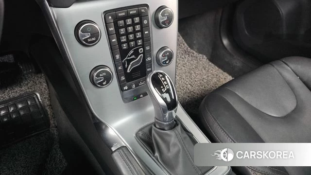 Volvo V40 Cross-Country id 3845415 из Кореи 19