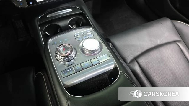 Genesis G90 (RS4) id 4749504 из Кореи 33