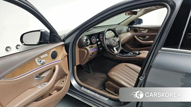 Mercedes-Benz E-Class W213 id 4770768 из Кореи 33