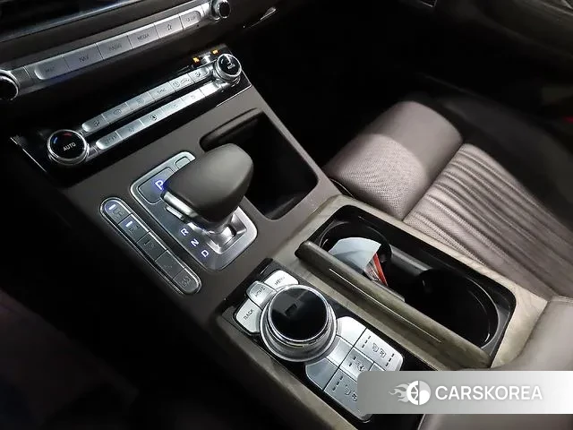 Genesis G90 id 3573851 из Кореи 19