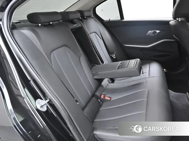 BMW 3 Series (G20) id 3013470 из Кореи 19