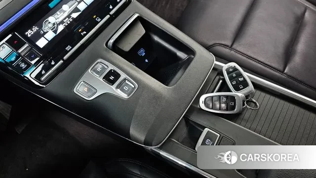 Hyundai The New Grandeur IG id 3746460 из Кореи 19