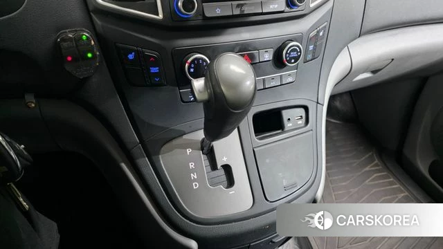 Hyundai The New Grand Starex id 3924859 из Кореи 19