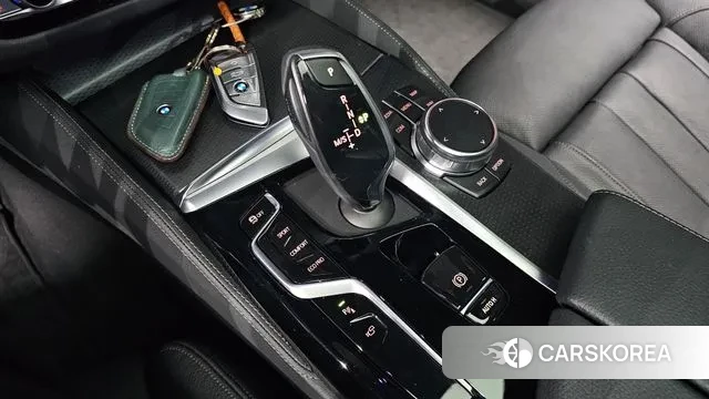 BMW 5 Series (G30) id 3437379 из Кореи 19