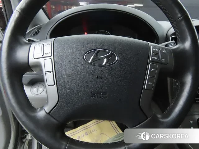 Hyundai The New Grand Starex id 3390609 из Кореи 19