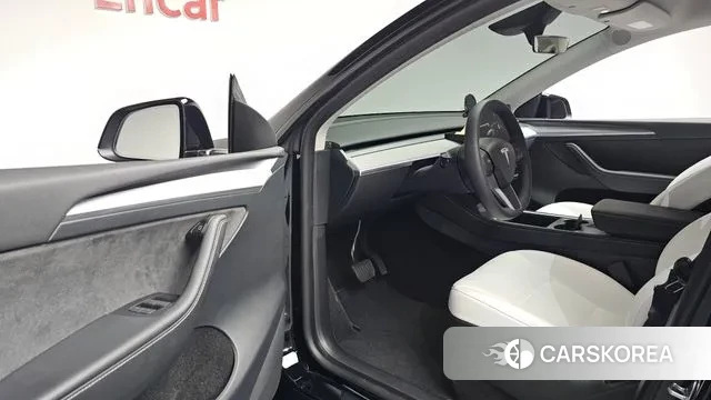 Tesla Model Y id 3751164 из Кореи 19