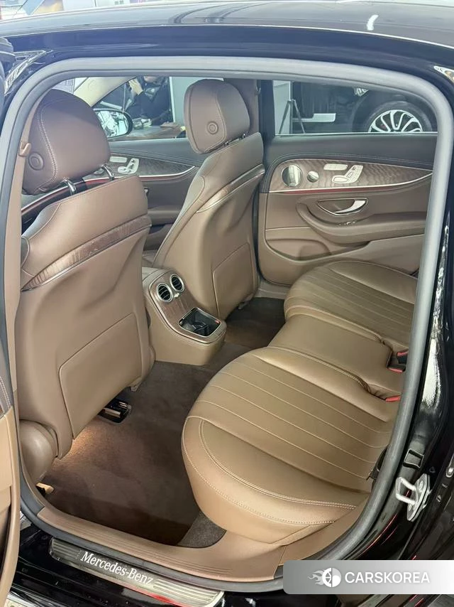 Mercedes-Benz E-class id 4213184 из Китая 11