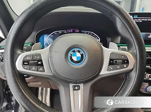 BMW 5 Series (G30) id 3016939 из Кореи 18