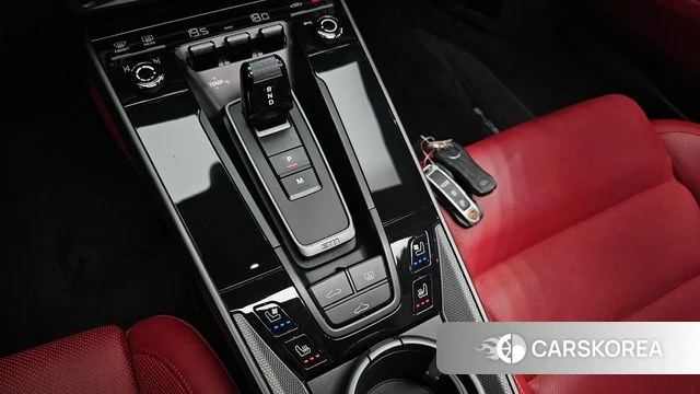 Porsche 911(992) id 4900173 из Кореи 19