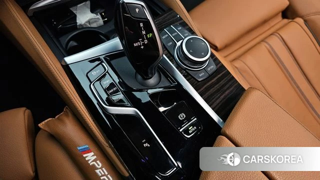 BMW 5 Series (G30) id 4388982 из Кореи 37