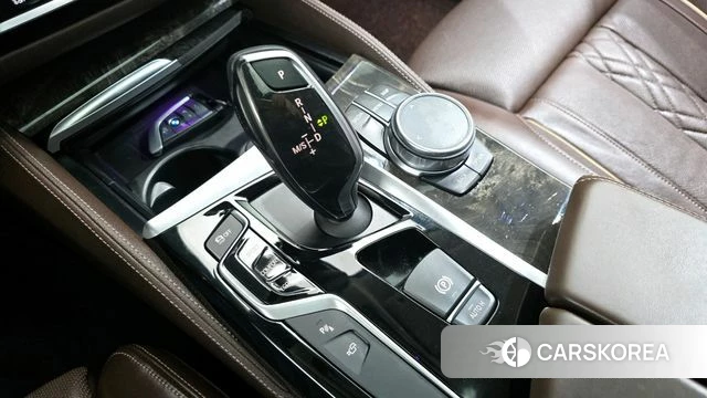 BMW 5 Series (G30) id 3853605 из Кореи 19