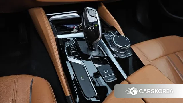 BMW 5 Series (G30) id 3484420 из Кореи 19