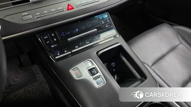 Hyundai The New Grandeur IG id 4496317 из Кореи 33