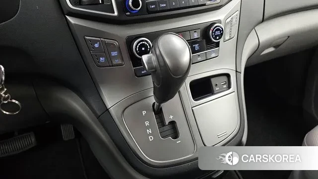 Hyundai The New Grand Starex id 3766559 из Кореи 19