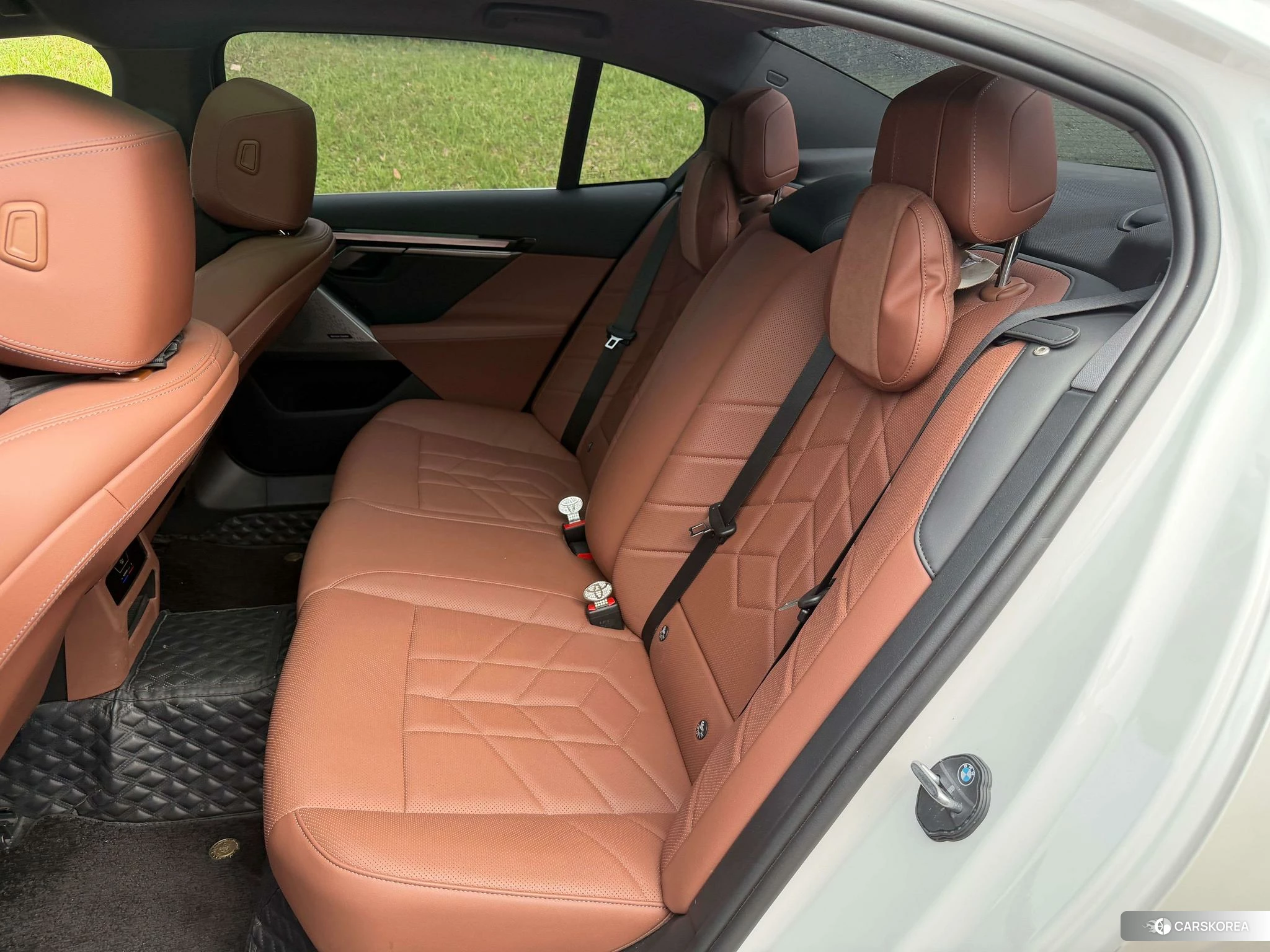 BMW 5 series id 4513662 из Китая 12