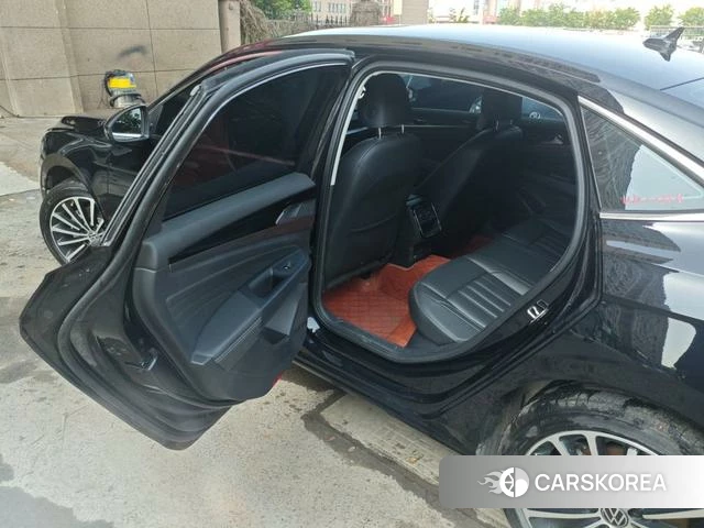 Volkswagen Passat id 4301521 из Китая 9