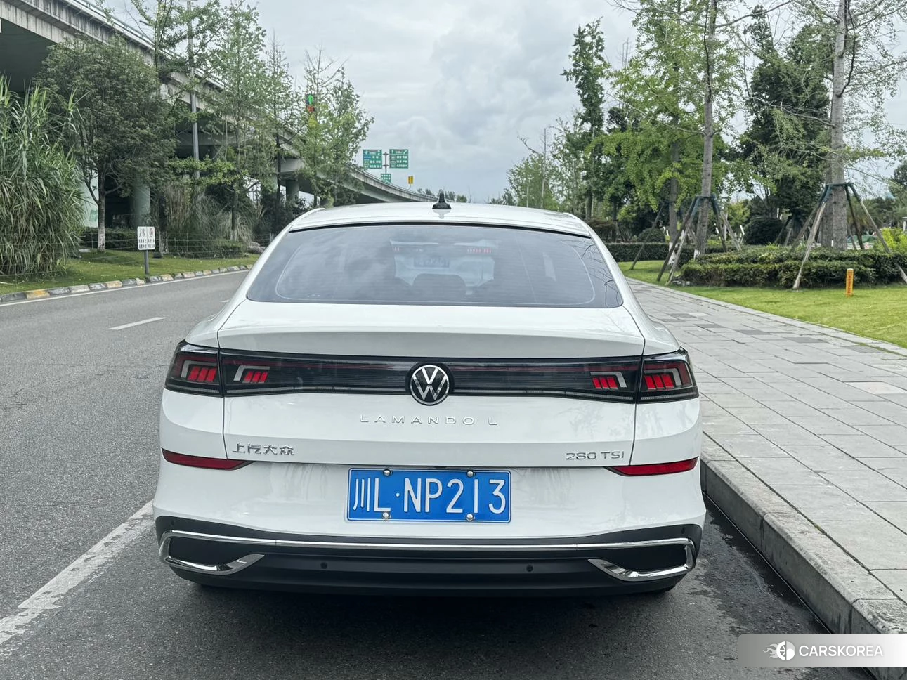 Volkswagen Lamando id 4510605 из Китая 13