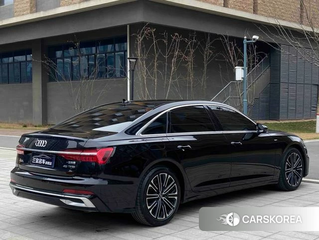 Audi A6L id 4321231 из Китая 9