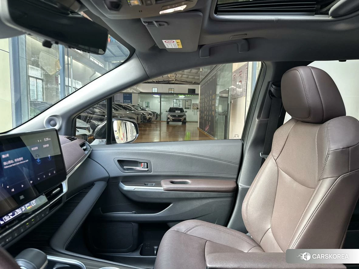 Toyota Saina id 4454757 из Китая 21