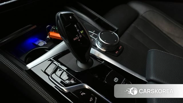 BMW 5 Series (G30) id 3858940 из Кореи 19